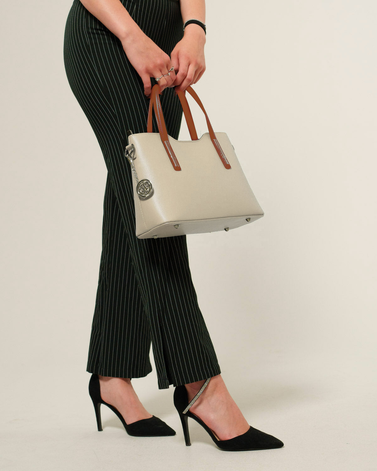Borsa spalla o a mano donna Adele in vera pelle Beige manici Cognac con zip