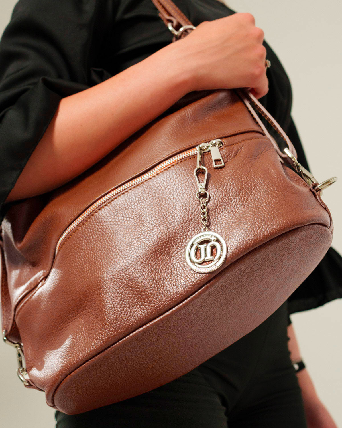 Borsa Spalla Zaino Donna Monia Vera Pelle Marrone Elegante Funzionale