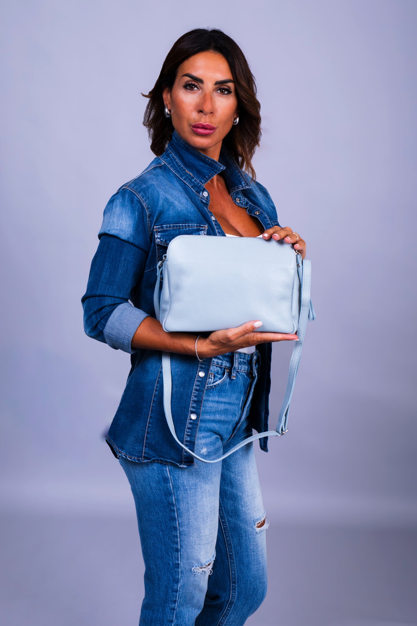 Borsa Donna Edivige Vera Pelle Celeste Doppia Zip Compatta Made in Italy