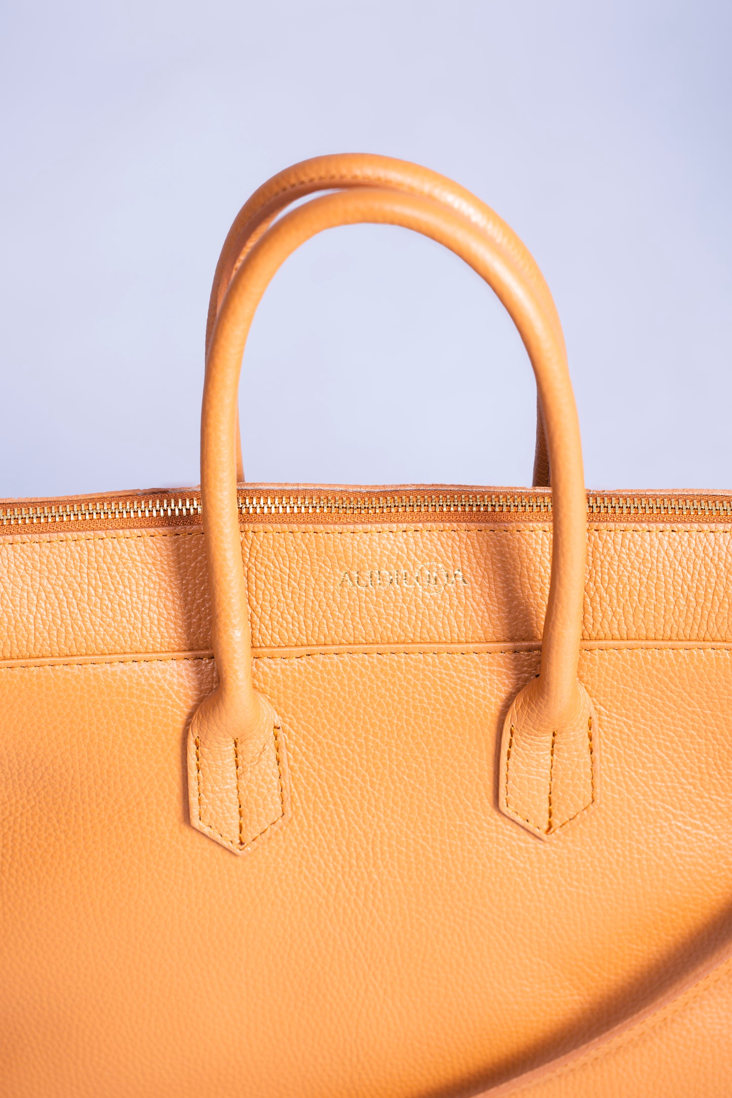 Borsa Donna LUNA in Vera Pelle Cammello Made in Italy – Eleganza Artigianale