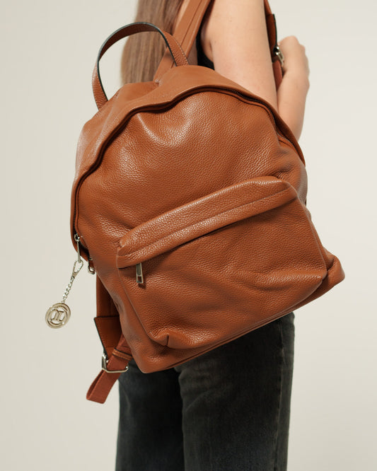 Zaino donna Federica in vera pelle Cognac porta pc tasche con Zip