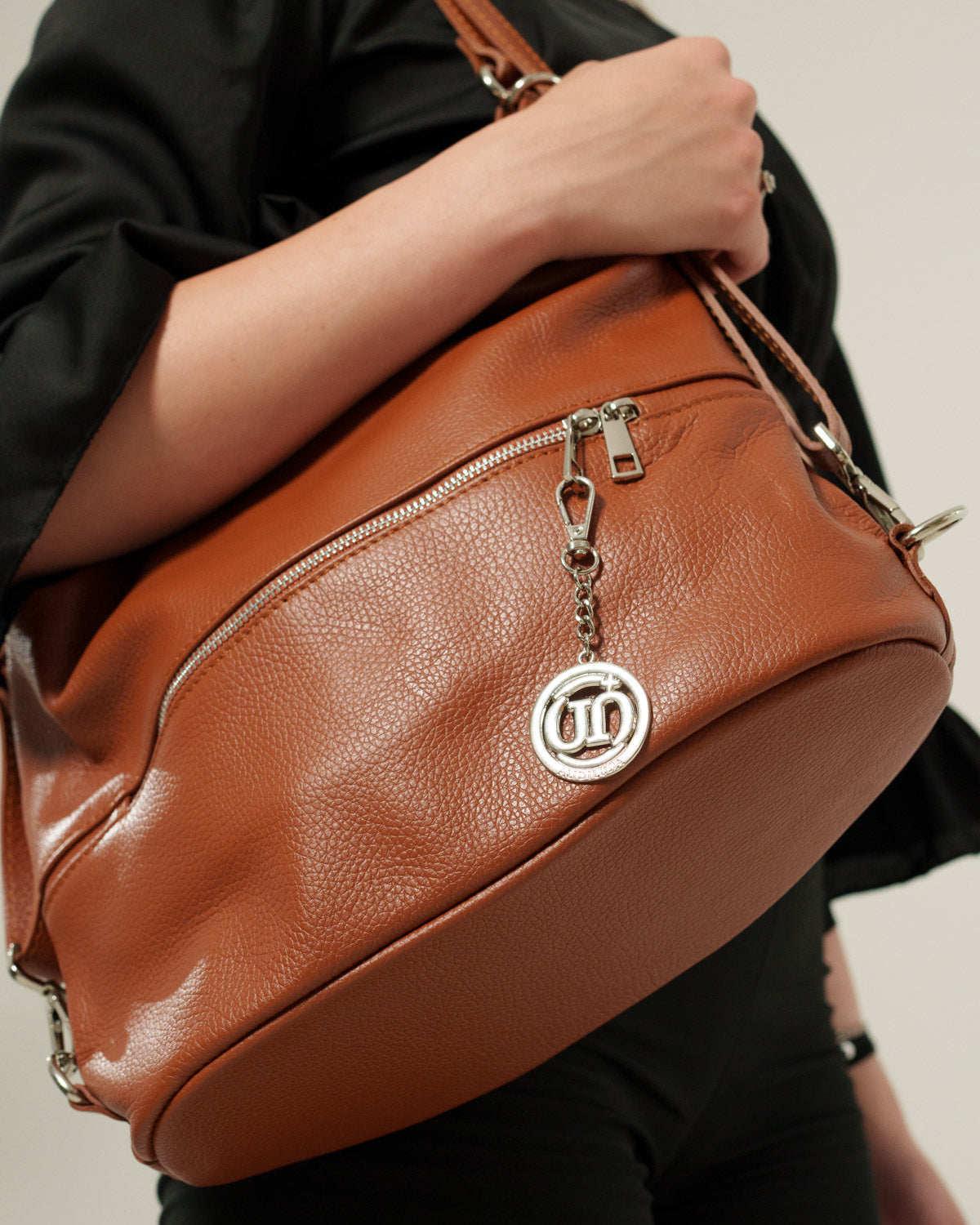 Borsa Spalla Zaino Donna Monia Vera Pelle Cognac Elegante Funzionale